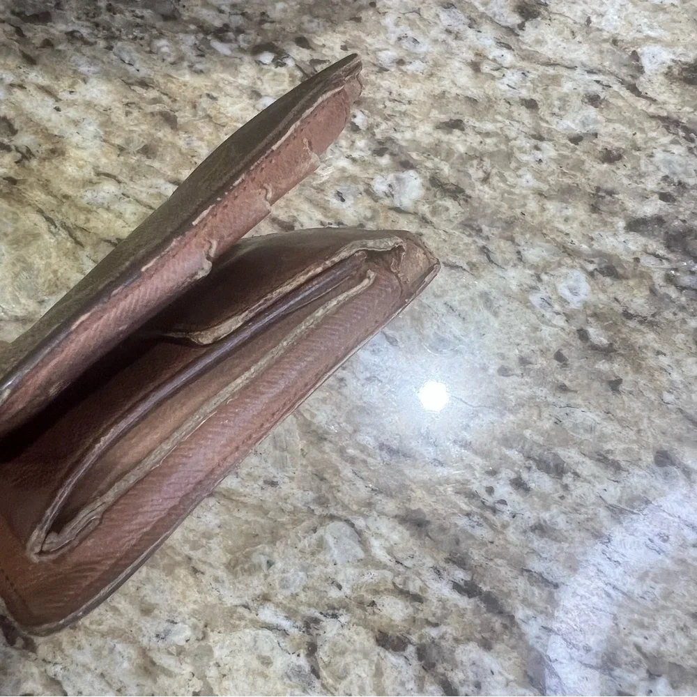 Authentic Vintage LOUIS Vuitton LV Monogram Short Bifold Wallet